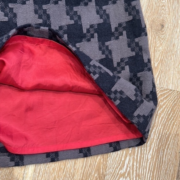Boden Houndstooth Wool Skirt - Picture 3 of 8